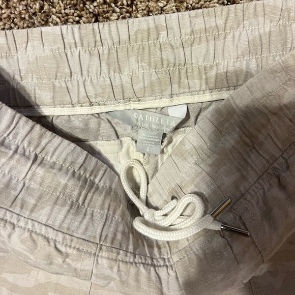 Athleta linen joggers, tan/cream, size 8, great condition - Picture 3 of 3